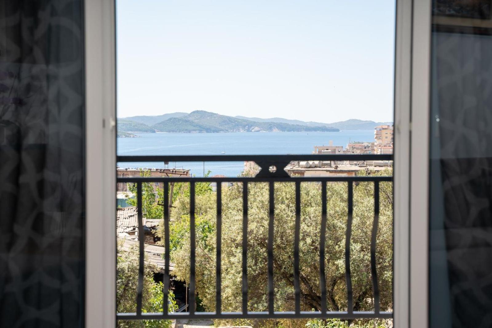 Roel Apartments Saranda Extérieur photo